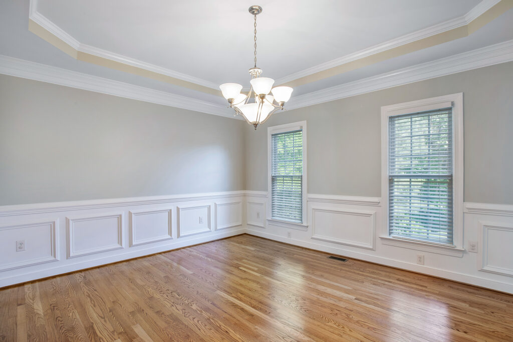 Dining room in Seattle, WA with a white trim ceiling and white baseboards
